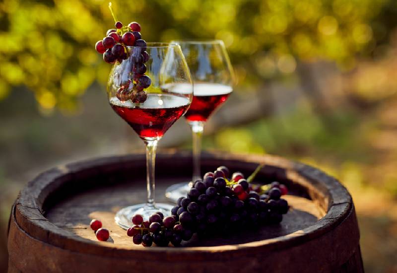 Eight ways to use red wine for facial skin care