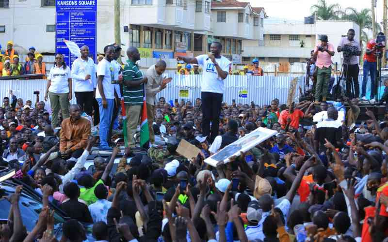 Scores injured in attack on Linda Mwananchi convoy in Kisii