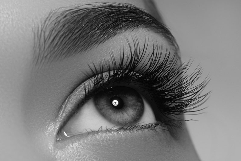 Five facts that will make you want to wear fake lashes