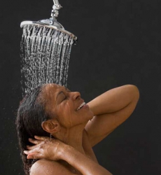 Hot or cold water to wash your hair? - The Standard Evewoman Magazine