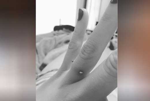 The pierced ring finger craze, the new 