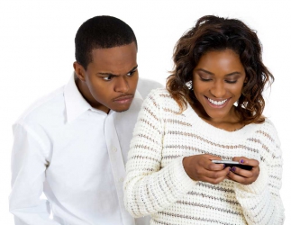 Cheating among married women: It starts from social media