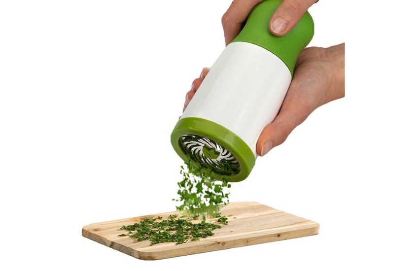 Kitchen gadget: Herb grinder