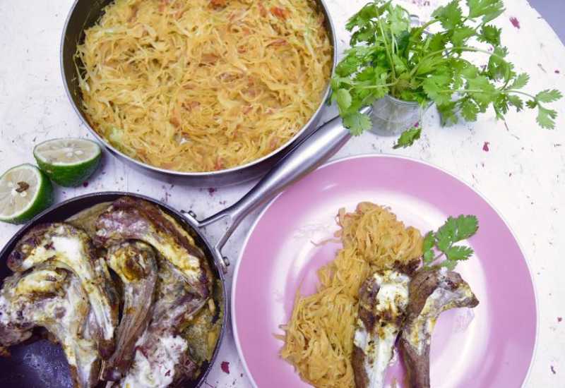 Lamb chops in coconut with fried cabbage 