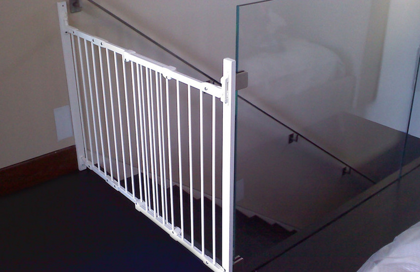 stair gate for glass staircase