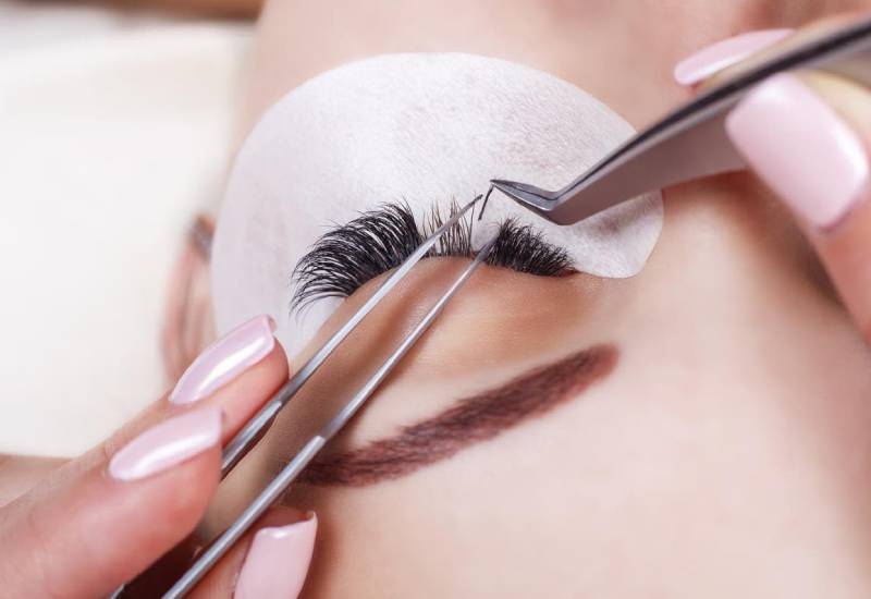 Everything you need to know about eyelash extensions