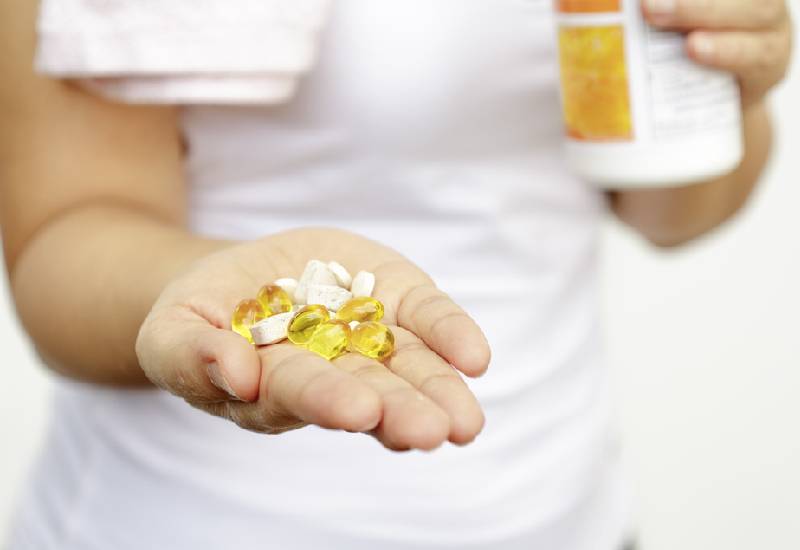 how early to start taking prenatal vitamins