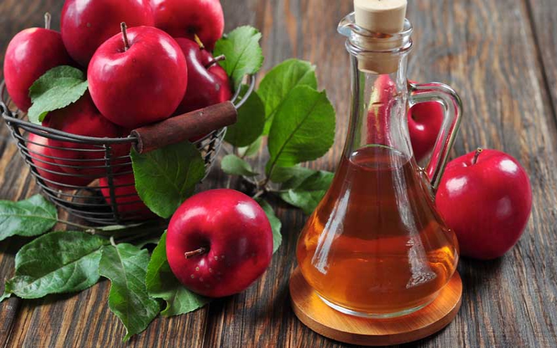 Benefits of using apple cider vinegar on your hair