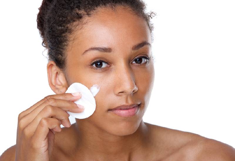 reasons-why-your-skin-is-suddenly-sensitive-eve-woman