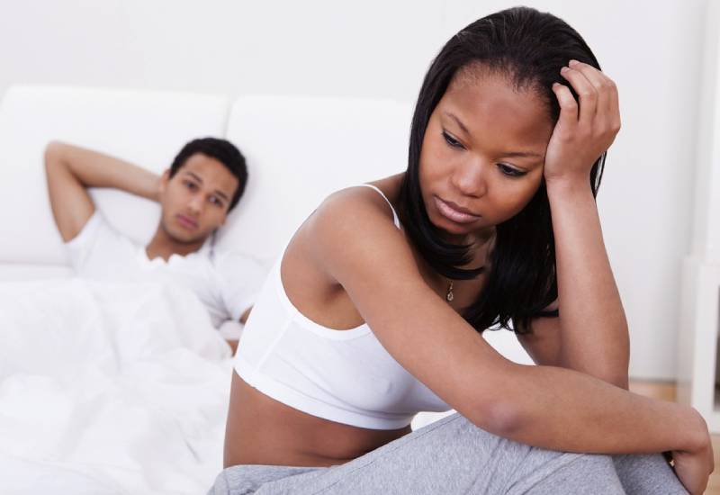 Bagaimana memberi pria Anda pembicaraan seks tanpa menyakiti perasaannya Wanita Hawa