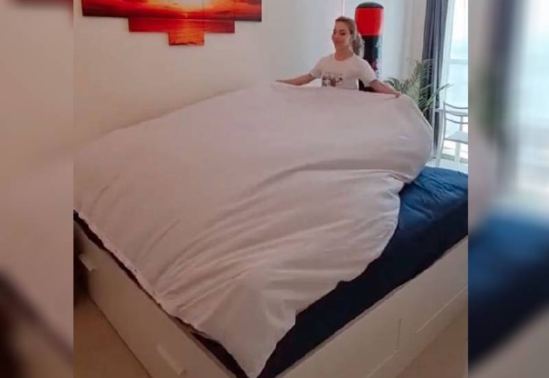 Your Duvet Cover In Only 90 Seconds, How Do You Put A Duvet Cover In Seconds