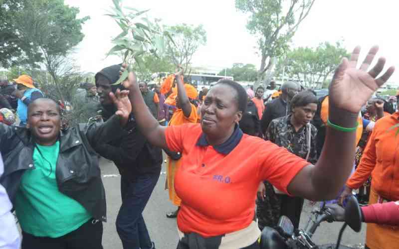A nation on pause: Inside 14-hour wait in Raila Odinga's final march