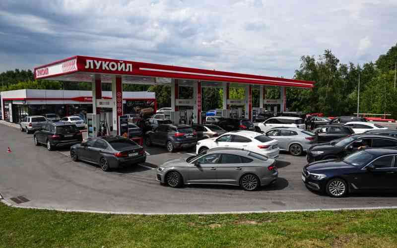 Russians urged to work from home amid fuel crisis