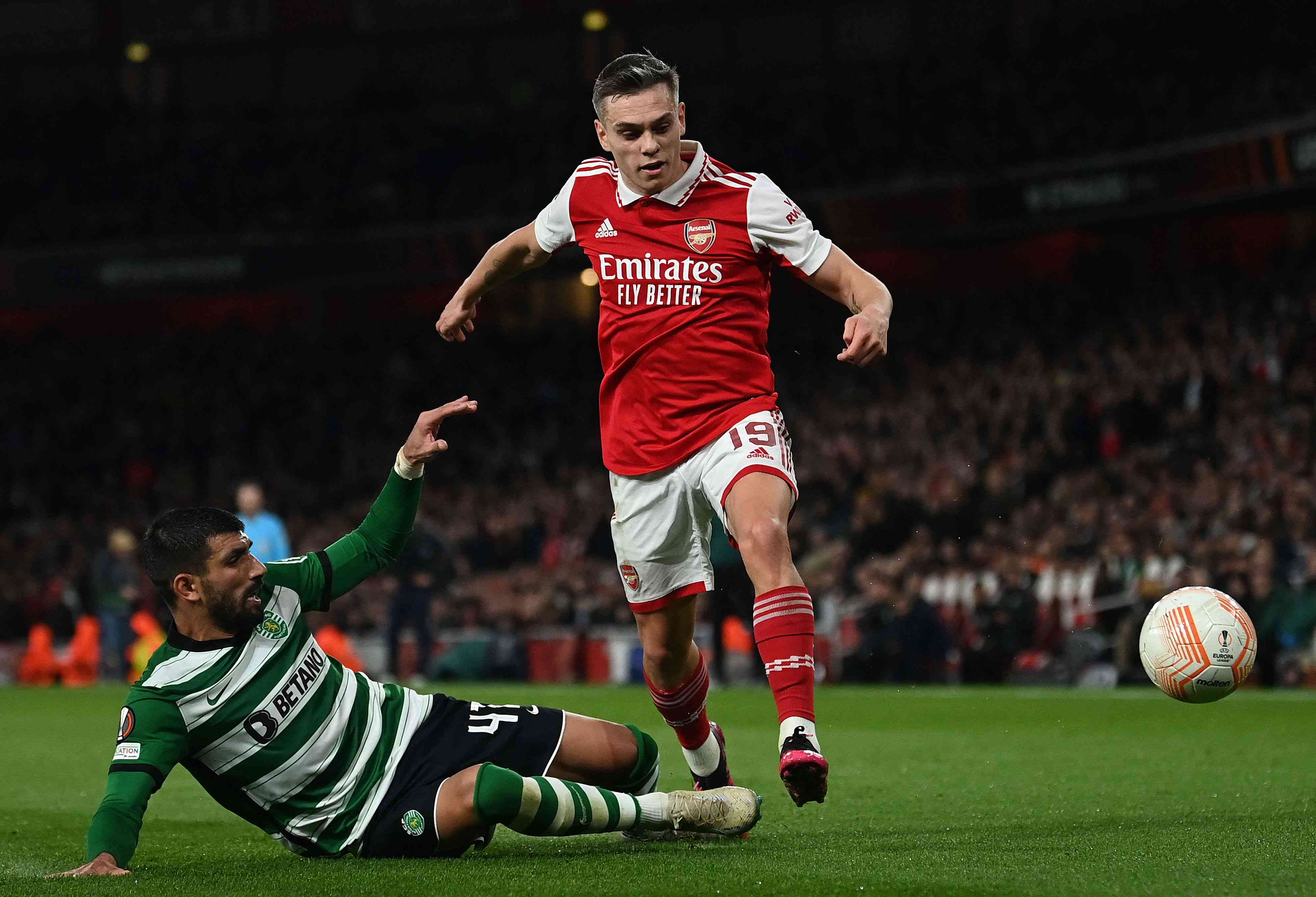 Arsenal out of Europa League as Man United advances to quarterfinals