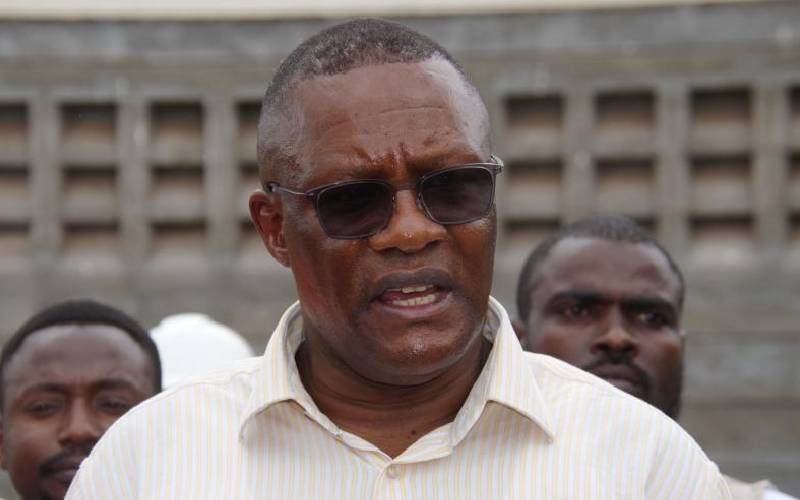 Government threatens to blacklist contractors for delayed projects