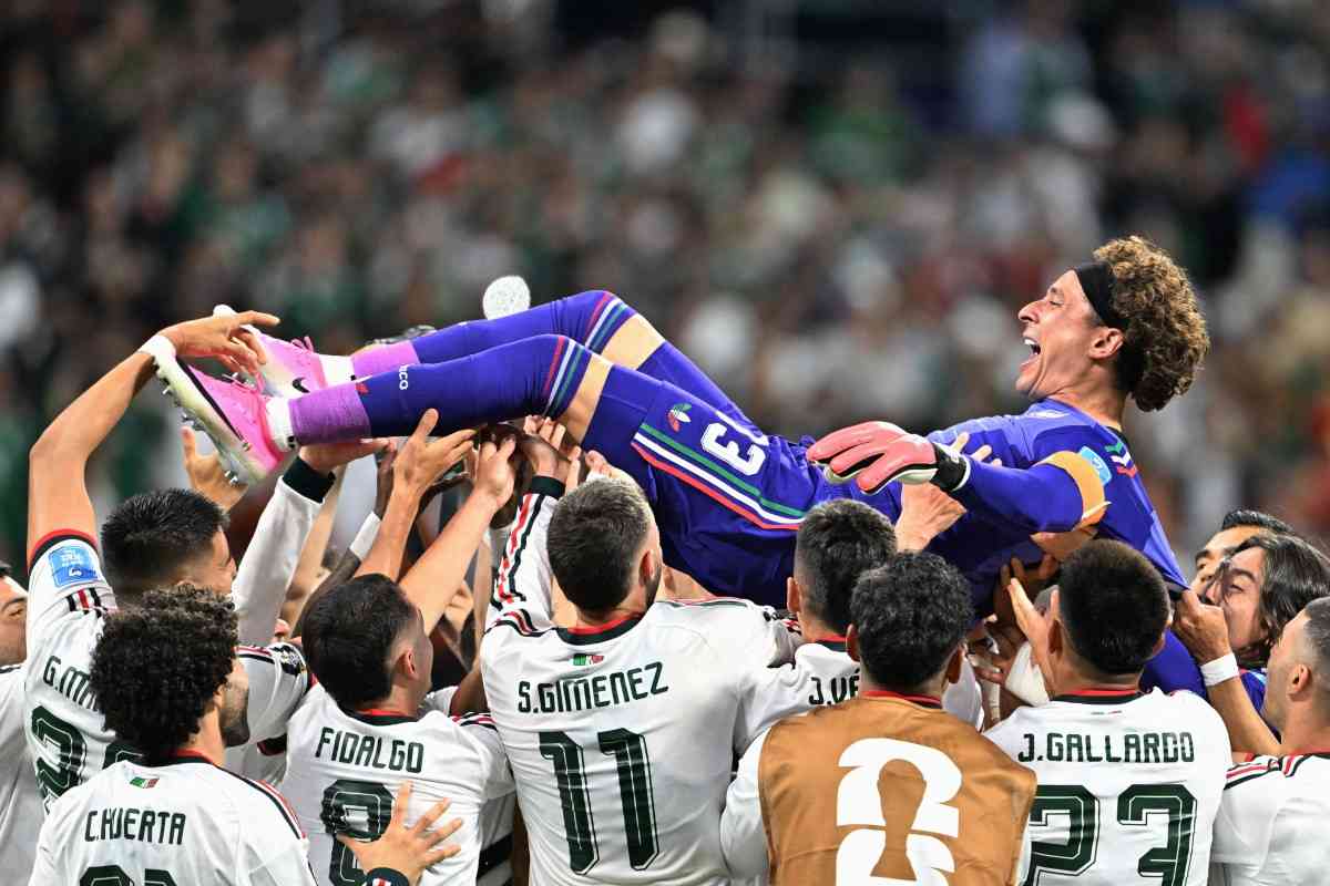 Mexico ease to perfect World Cup record in Group A