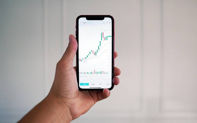 AI Tools Are Changing the Way Traders Use Forex Apps in 2025