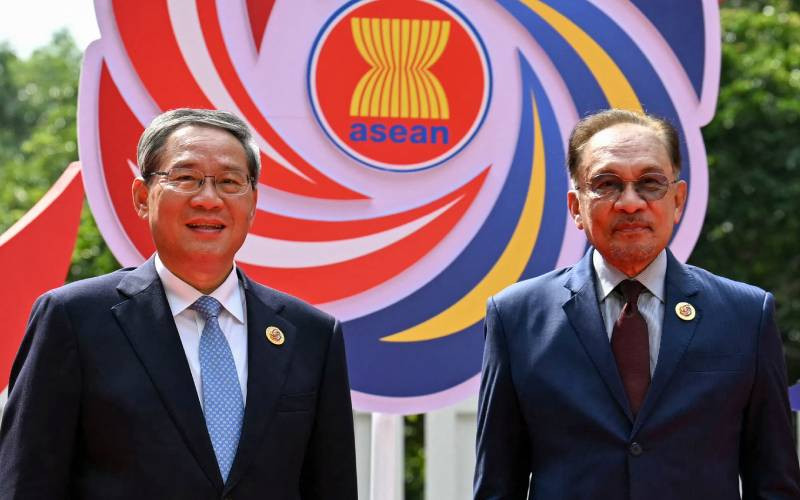 SE Asian leaders meet China's Li and Gulf states to bolster ties