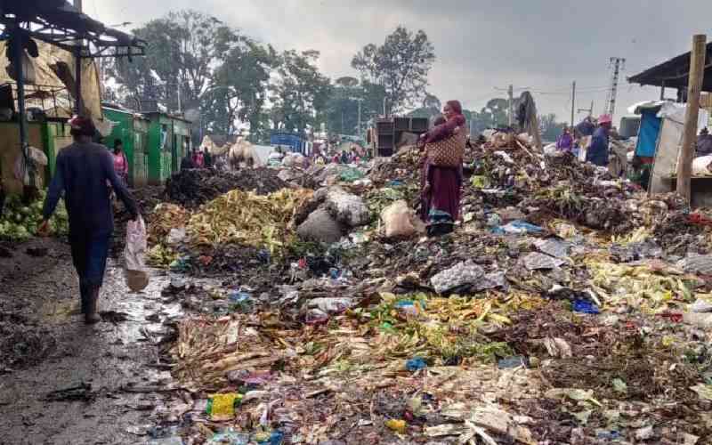 Muthurwa food market sinks in piles of garbage
