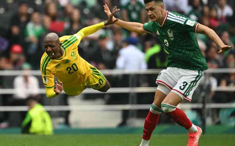 Mexico beat South Africa to kick off World Cup