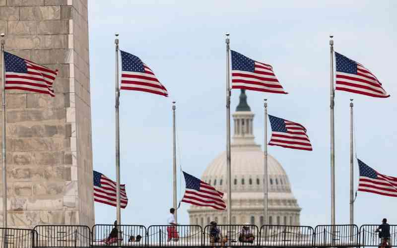 US to revoke visas of up to 200,000 asylum seekers