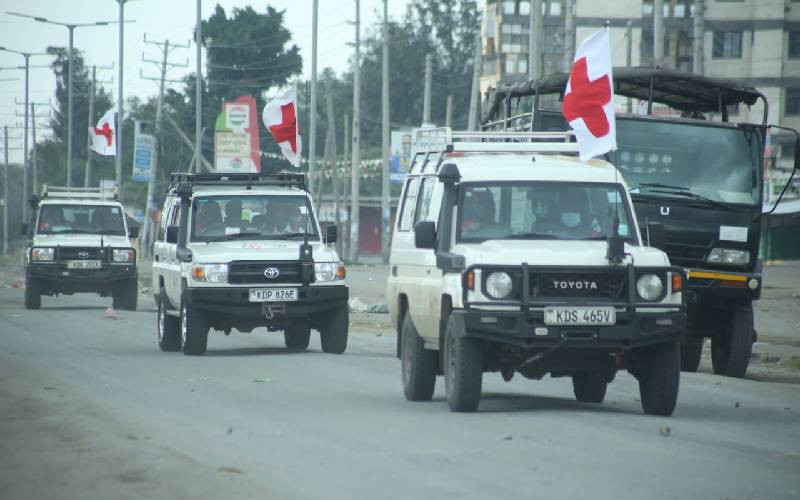 Police accused of blocking healthcare workers, emergency services