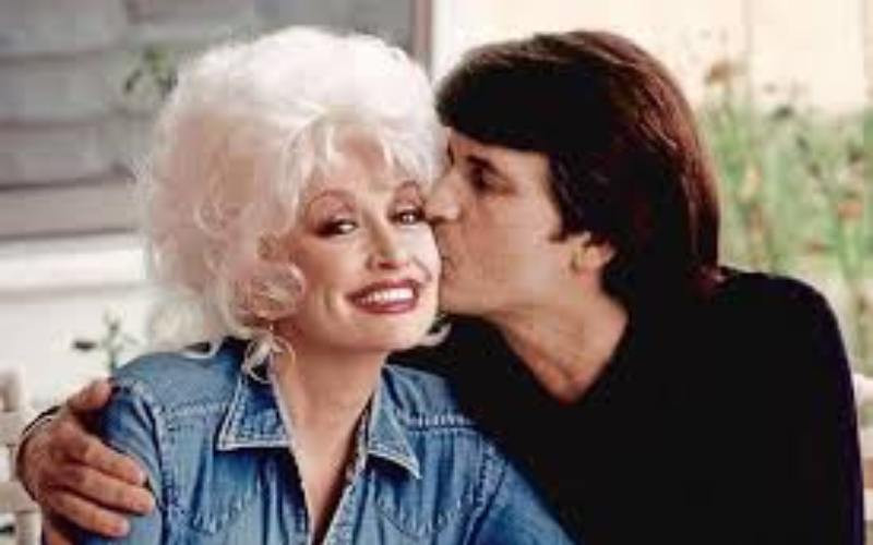 Dolly Parton's longtime husband dies aged 82