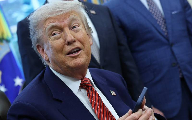 Trump expands Apple tariff threat to all smartphones