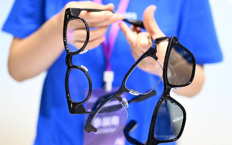 EU watchdog says smart glasses must give 'clear warnings' when recording