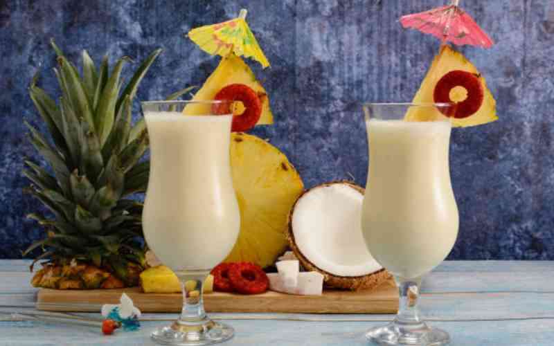 Cocktail bar: Pineapple lumps pina colada