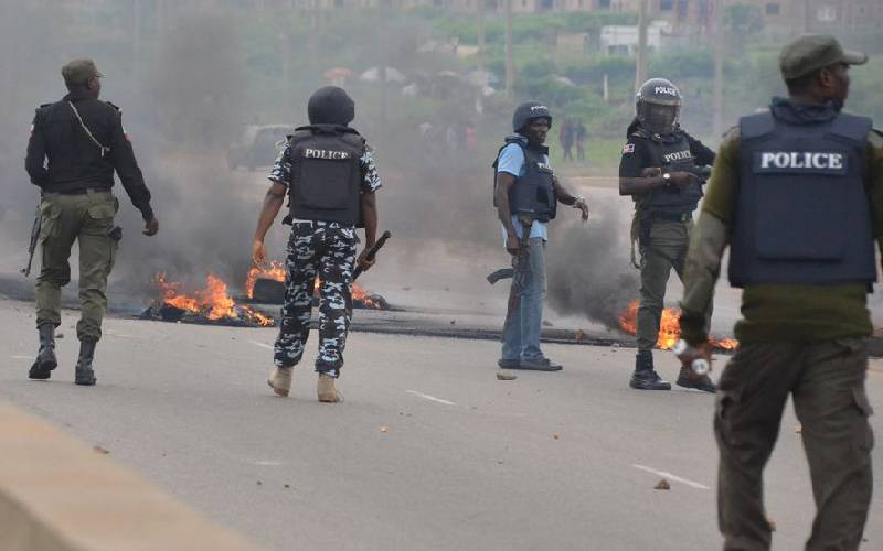 25 kidnapped by gunmen in southern Nigeria