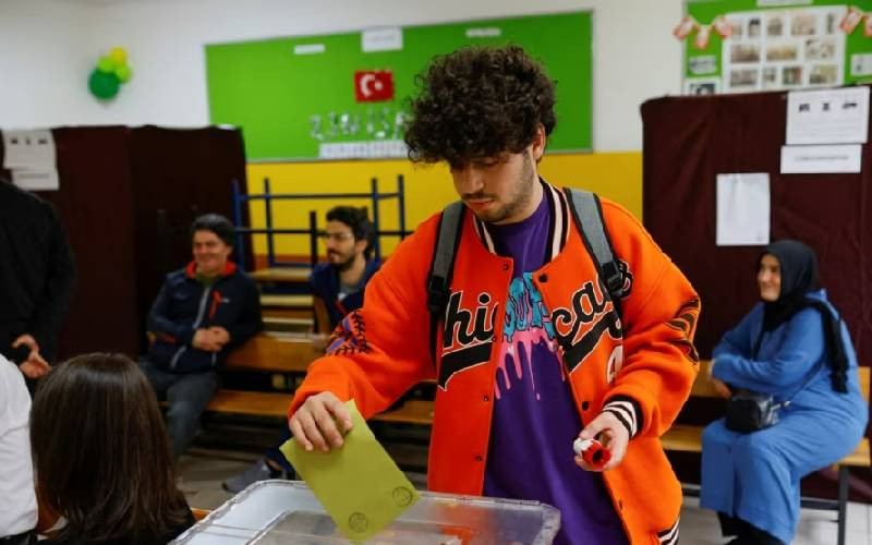 Turkey votes for a President in second runoff