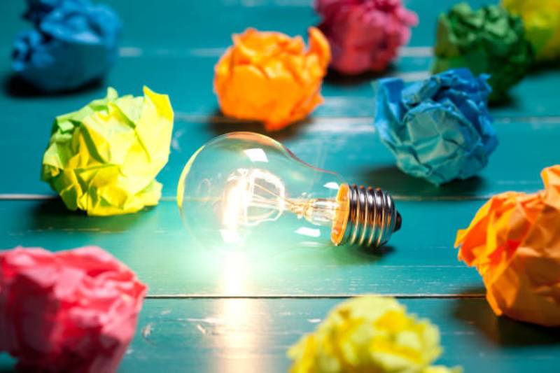 Woman's 'light-bulb' moment enables her to cash in big on creativity