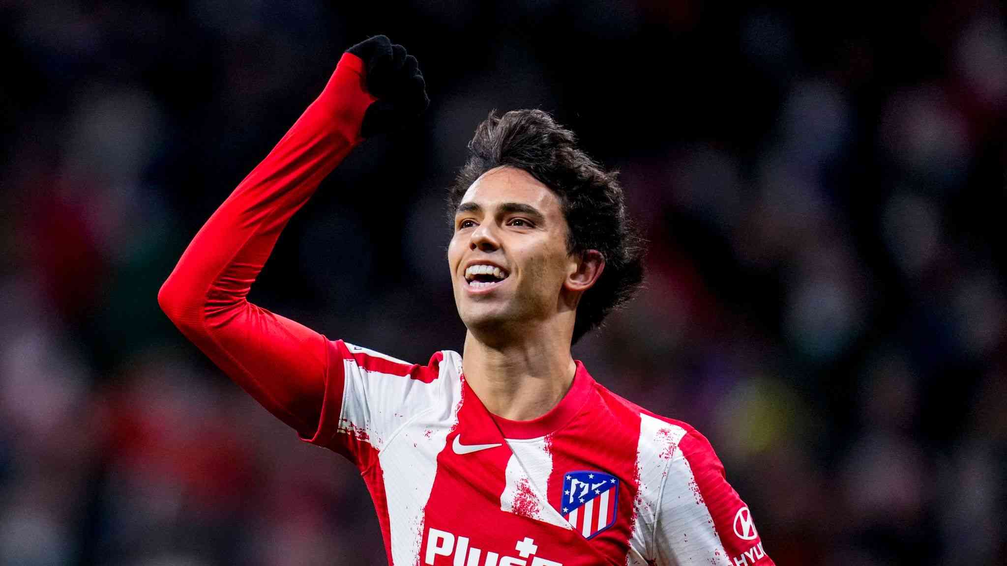 Felix joins Chelsea on loan, but extends Atletico contract