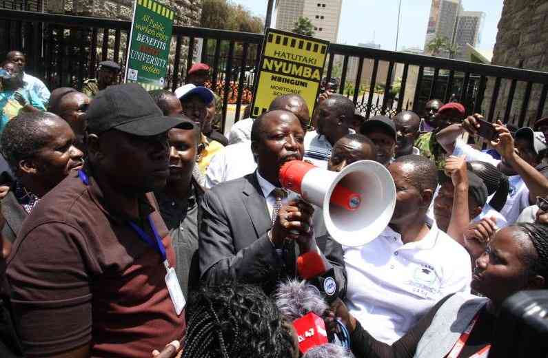 How universities risk shutdown as students threaten to back striking dons