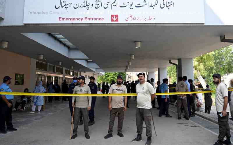 Pakistan hospital fire kills 14 infants