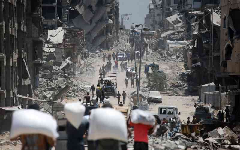 Chaos, gangs, gunfire: Gaza aid fails to reach most needy