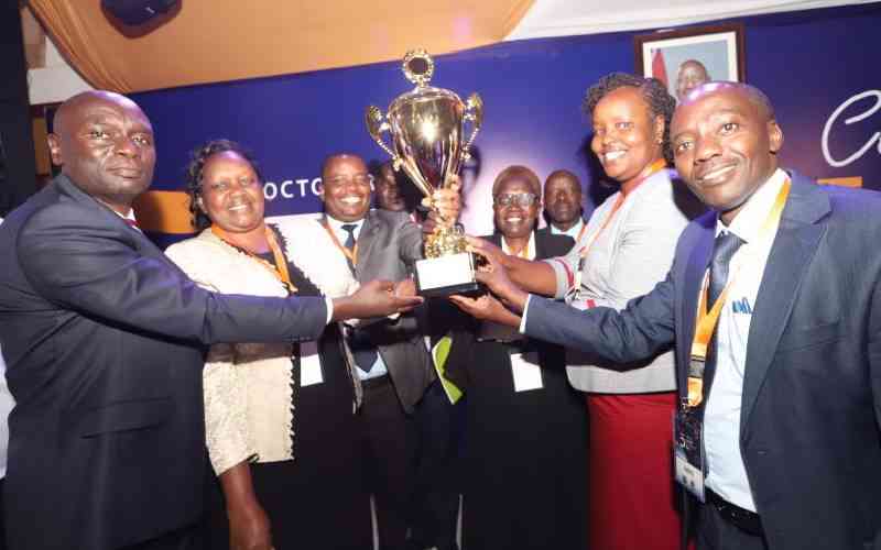 Top teachers rewarded for stellar performance in national exams