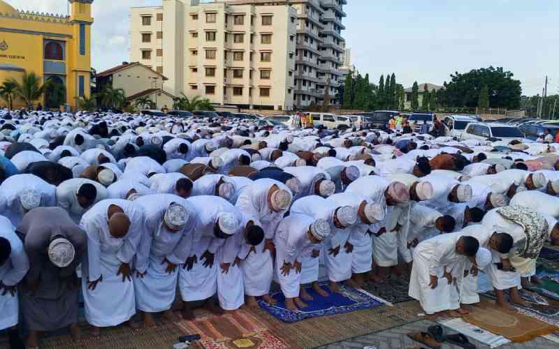 Imams call for unity, economic relief during Eid al-Adha celebrations