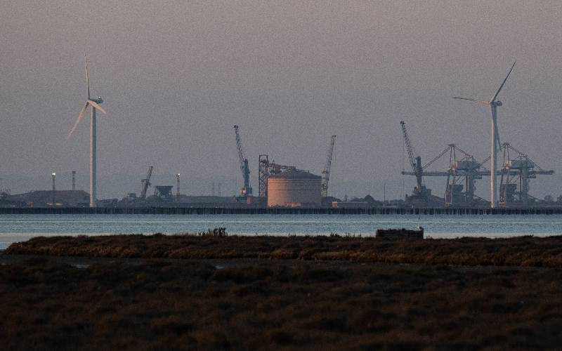 Iran military warns UAE over attacks on disputed Gulf islands