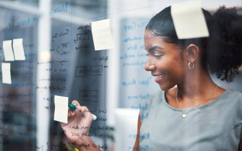 A guide to building a financial vision board for 2026