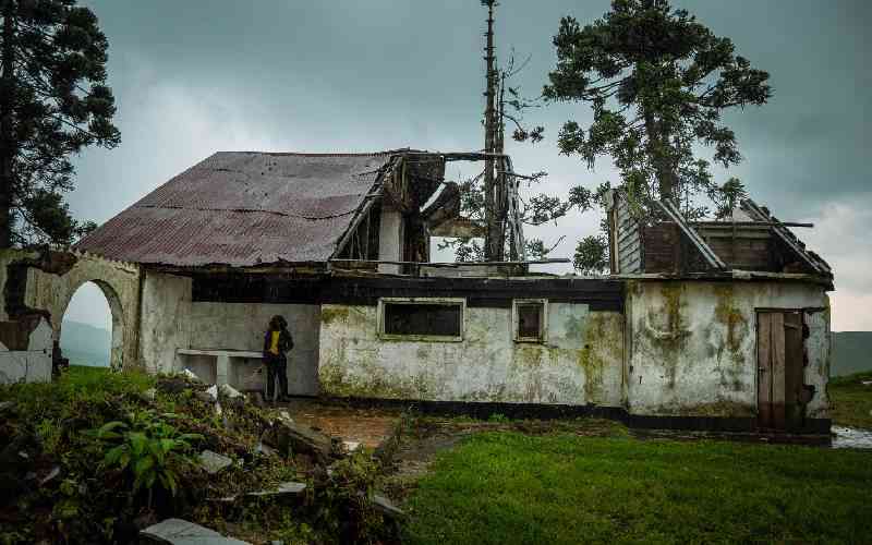 M23 consolidates control of DR Congo city, bodies in streets