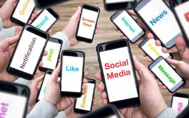 How social media can cause stress in real life