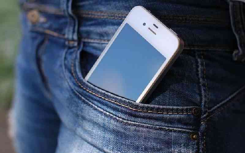 Researchers link lower sperm quality to frequent mobile phone use