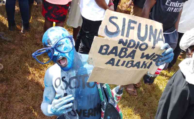 Battle for Baba's party heats up as rival ODM faction lands in Kisumu