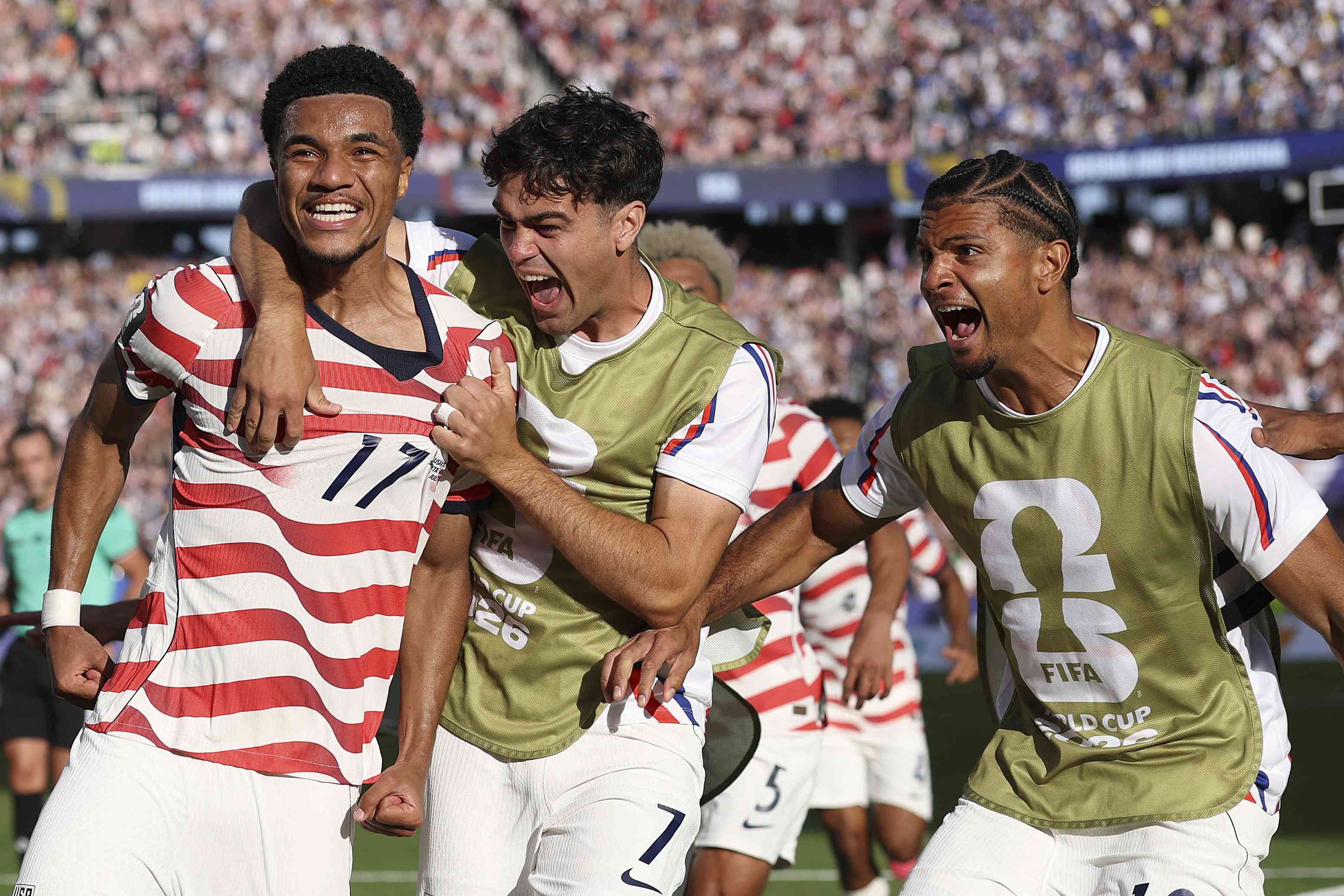 Balogun scores and sees red as US beat Bosnia 2-0