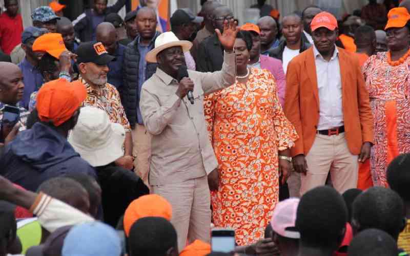 Raila's sends mixed signals on local politics amid AUC campaigns