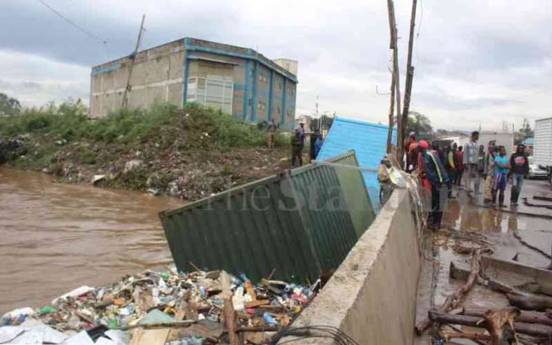 10 people killed as heavy rains, floods hit parts of Kenya