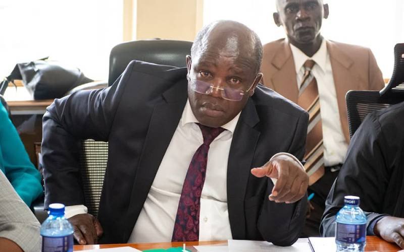 University lecturers vow to hold on strike