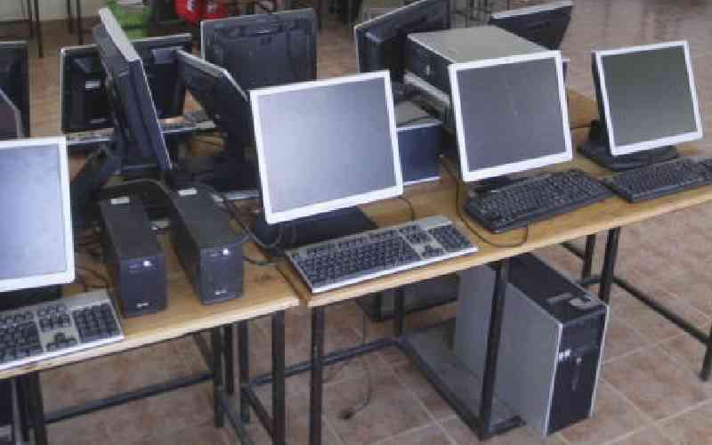 Gang targets computer laboratories in schools